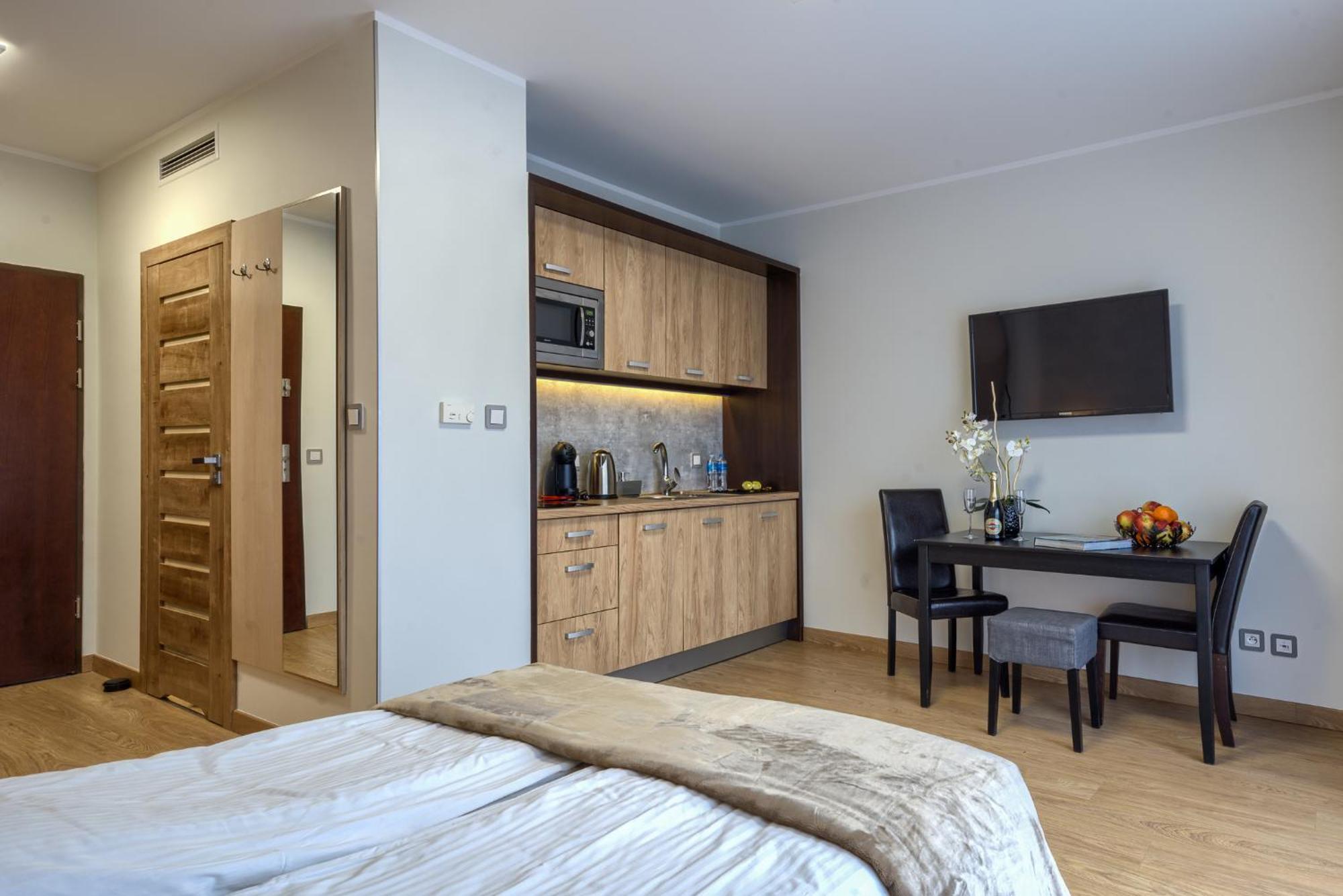 ABBA Apartments Krawiecka Breslau Zimmer foto